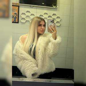 21 yaşlı beyaz tenli Semanur