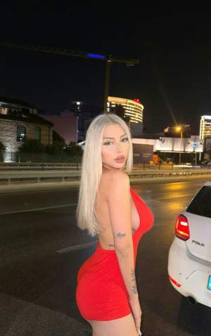 Seleni SEKSAPEL ESCORT