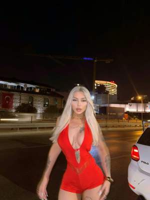Seleni SEKSAPEL ESCORT