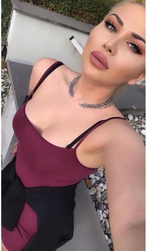 Seksi bir bayan Hande
