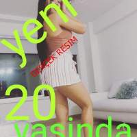 Sevgili tadında görüşmeler yapan Alara
